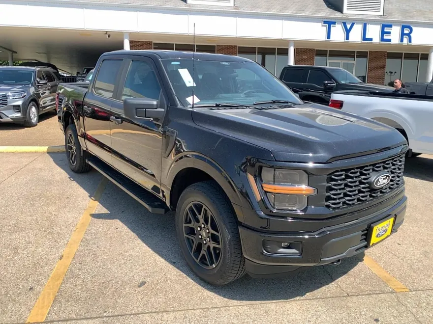 2025 Ford F-150 STX photo 1