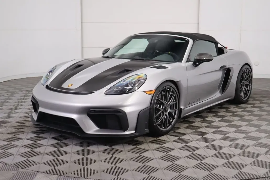 2025 Porsche Boxster Spyder Base photo 1