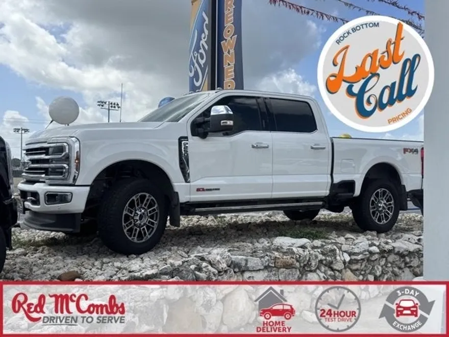 2024 Ford F-250 Platinum photo 1