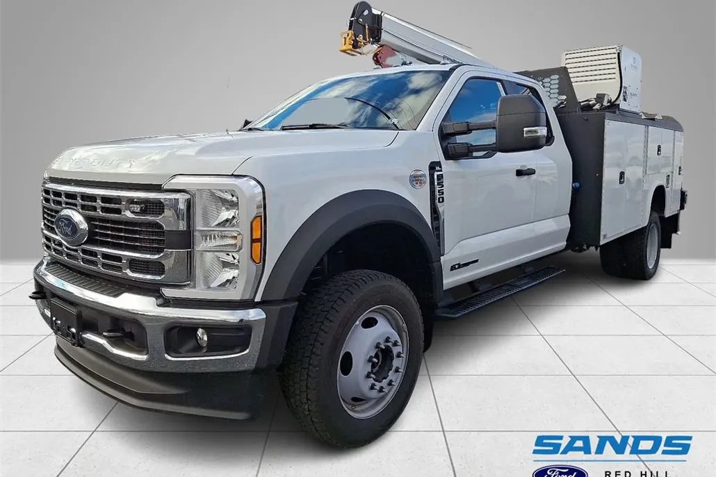 2024 Ford F-550 XL photo 1
