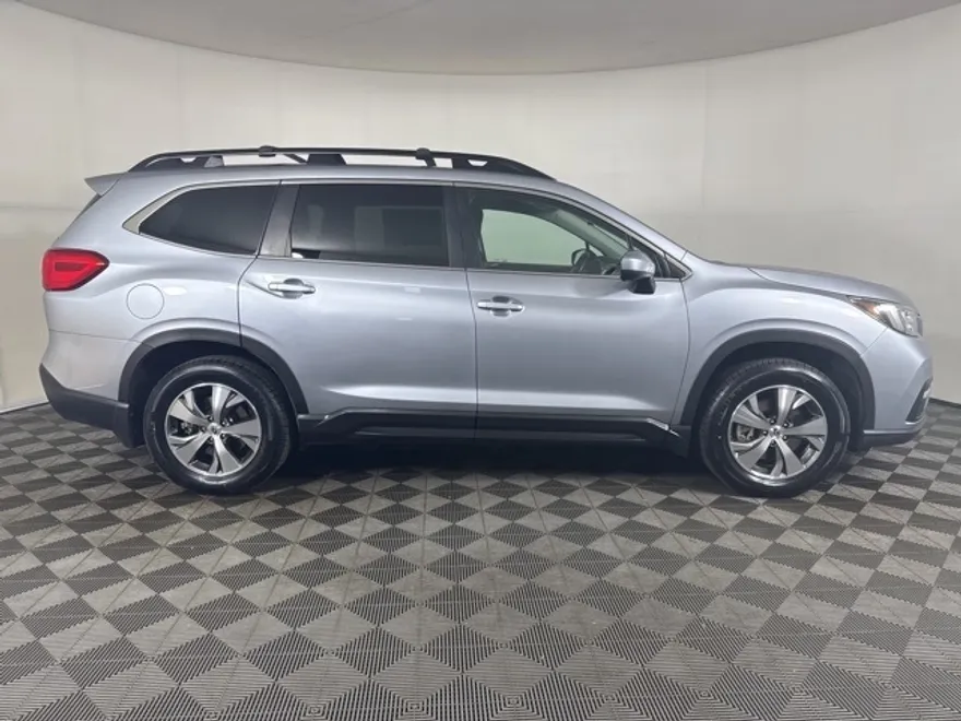 2021 Subaru Ascent Premium photo 1