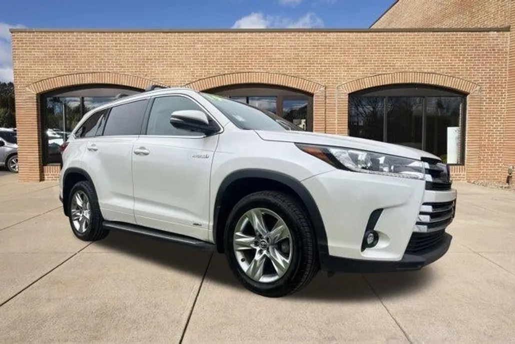 2019 Toyota Highlander Hybrid Limited photo 1