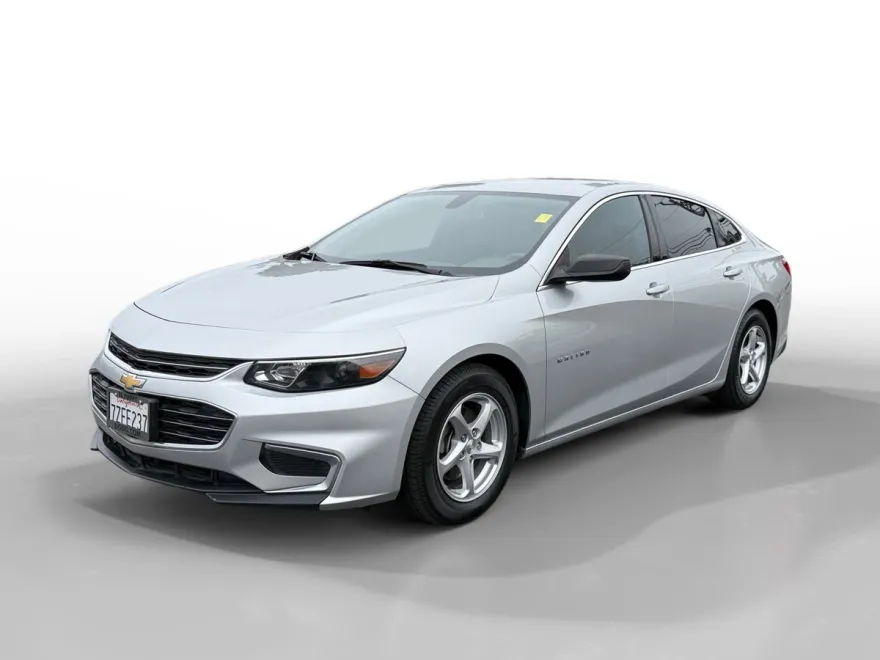 2017 Chevrolet Malibu LS photo 1
