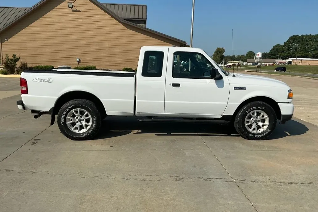 2011 Ford Ranger XLT photo 1