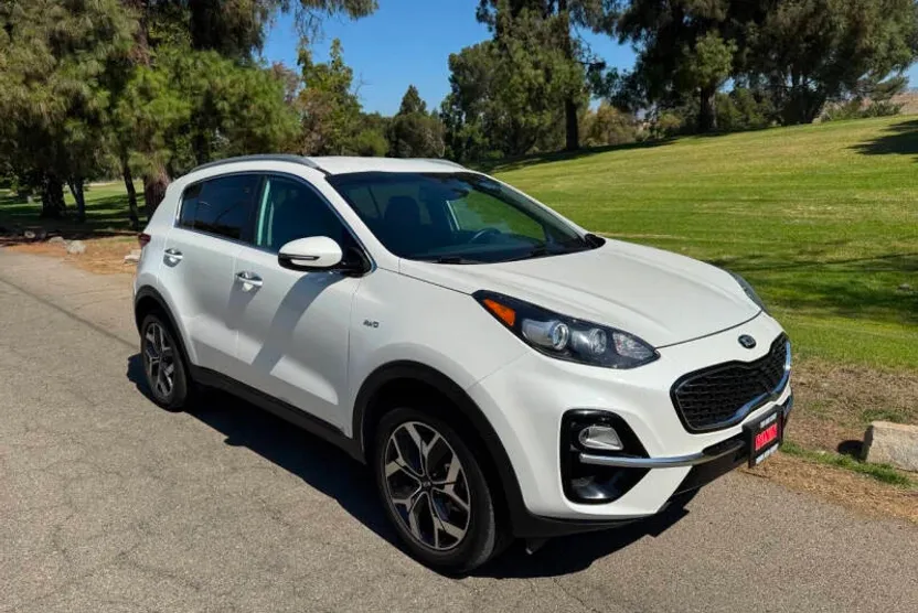 2021 Kia Sportage EX photo 1