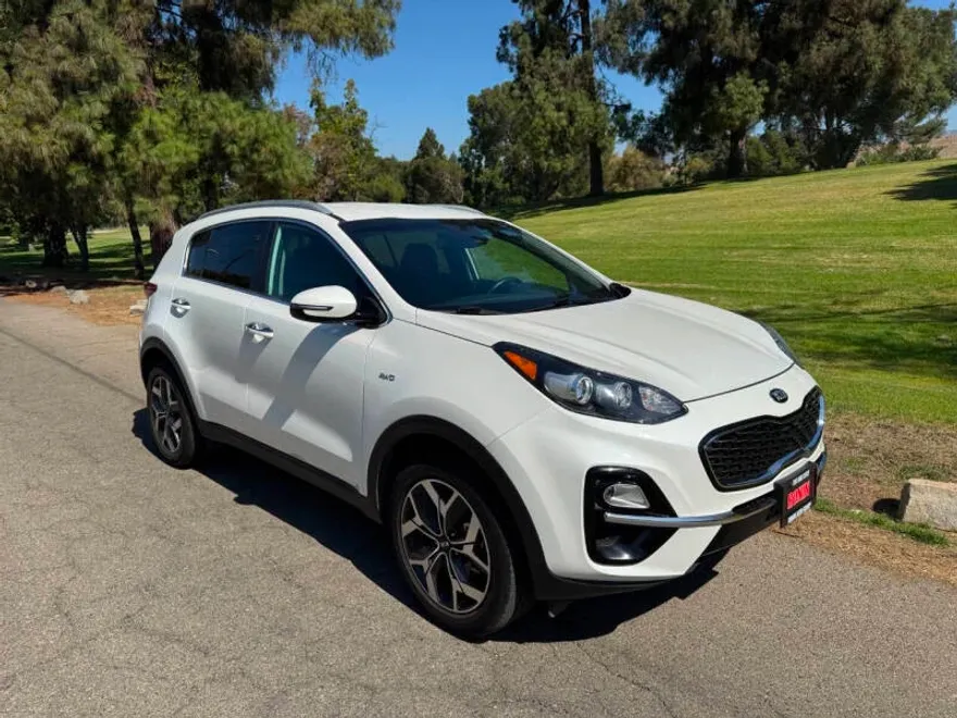 2021 Kia Sportage EX photo 1