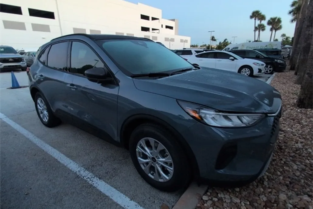 2026 Ford Escape Active photo 1