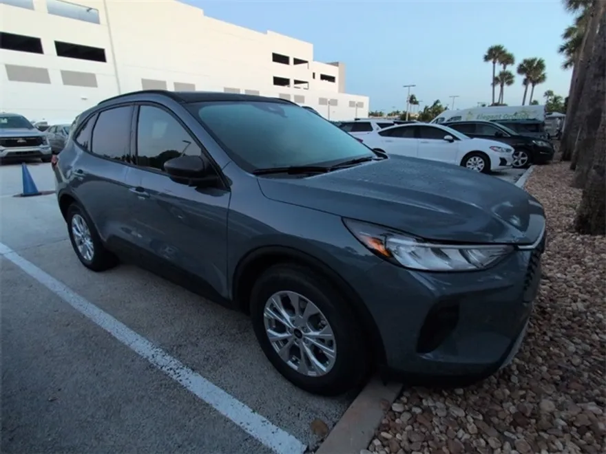 2026 Ford Escape Active photo 1