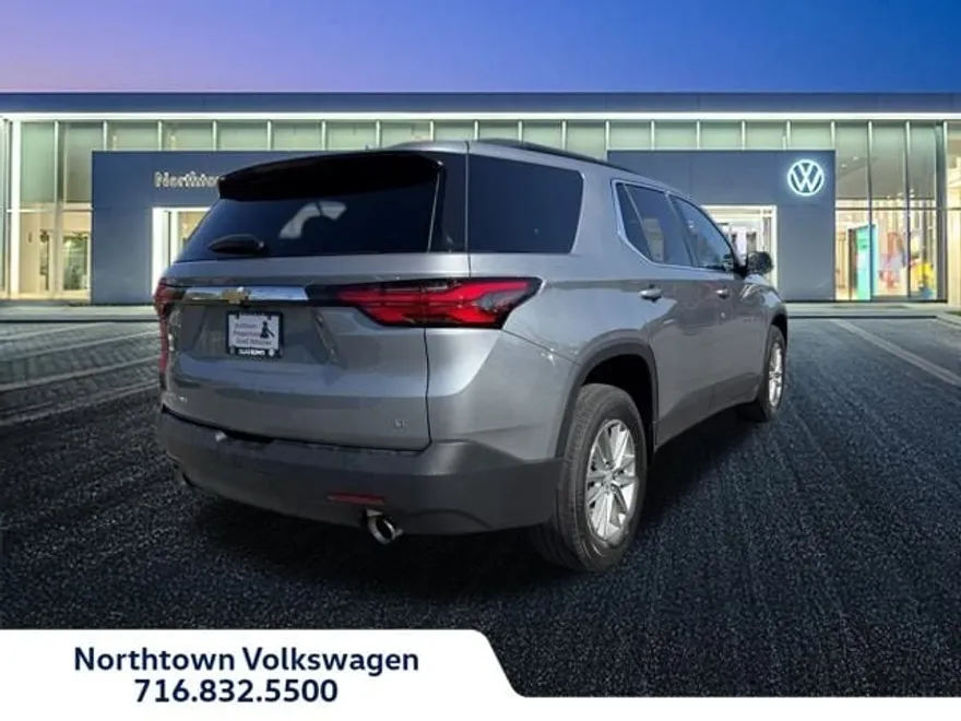 2023 Chevrolet Traverse photo 1