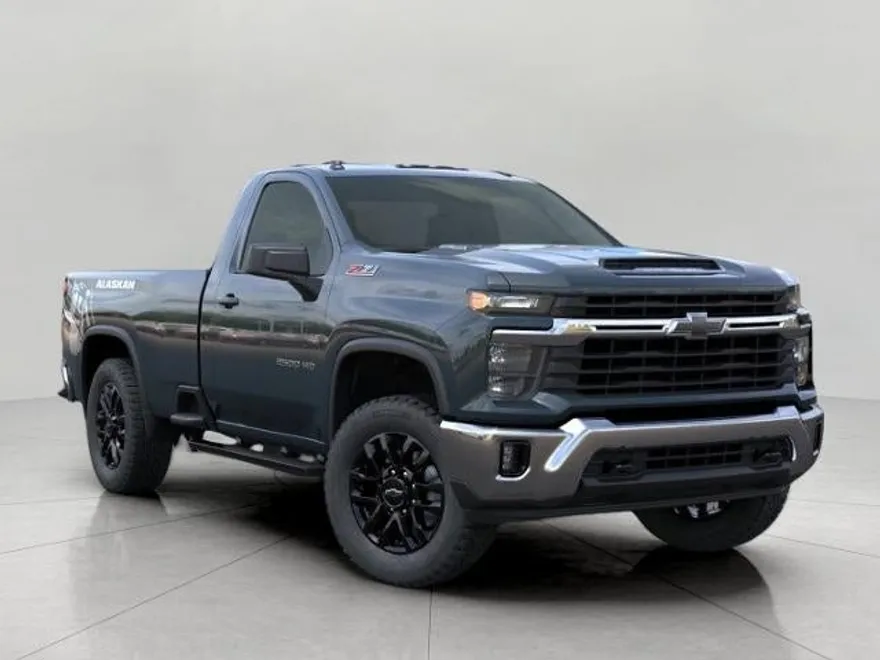 2025 Chevrolet Silverado 2500HD LT photo 1