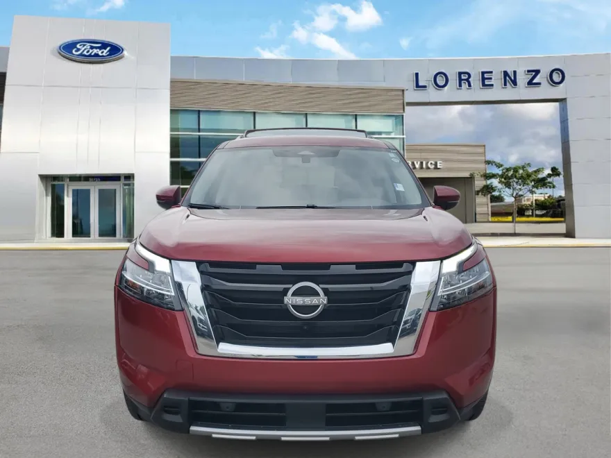 2024 Nissan Pathfinder SL photo 1