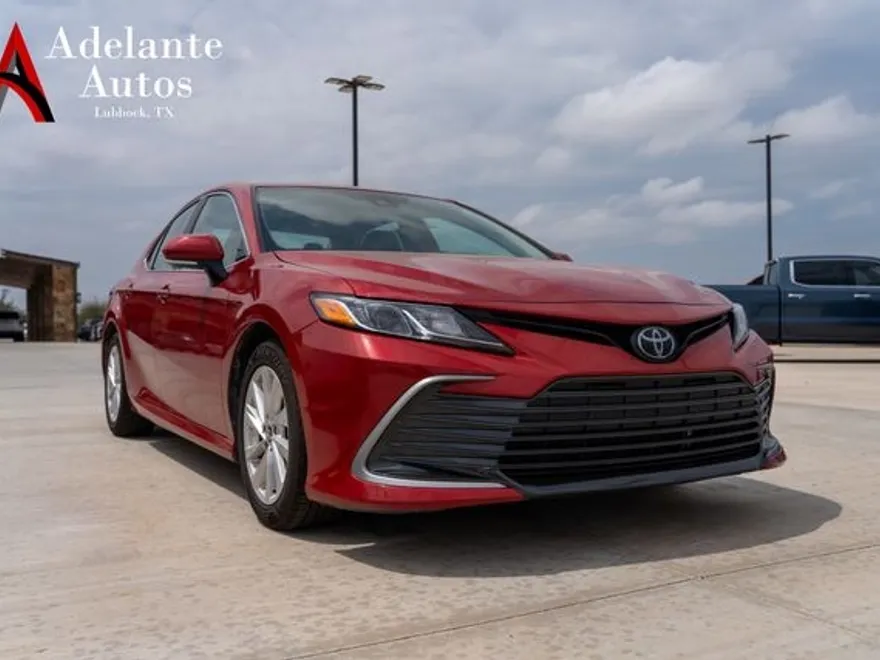 2024 Toyota Camry LE photo 1