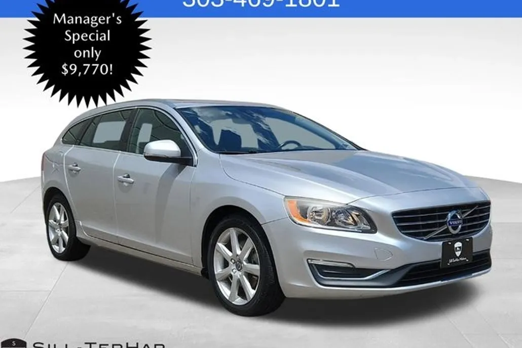 2016 Volvo V60 T5 Drive-E Premier photo 1