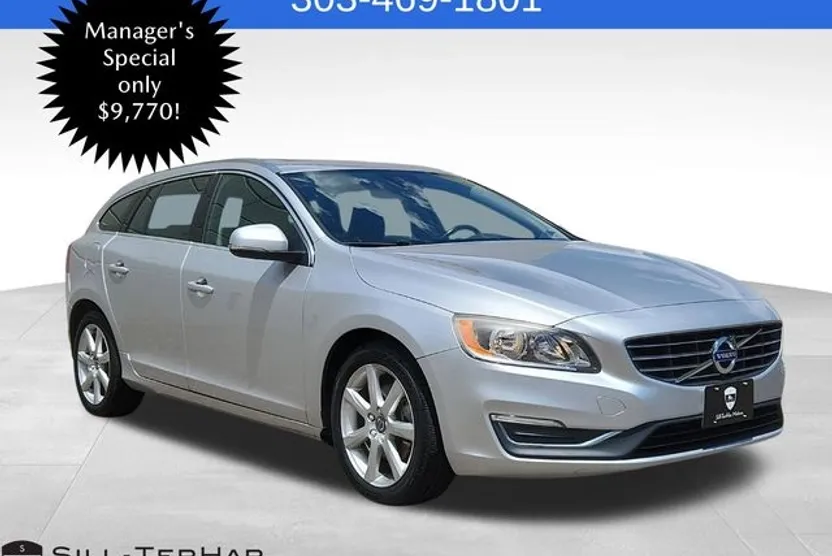 2016 Volvo V60 T5 Drive-E Premier photo 1