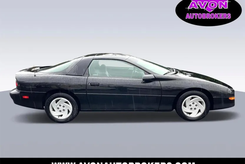 1995 Chevrolet Camaro Coupe photo 1
