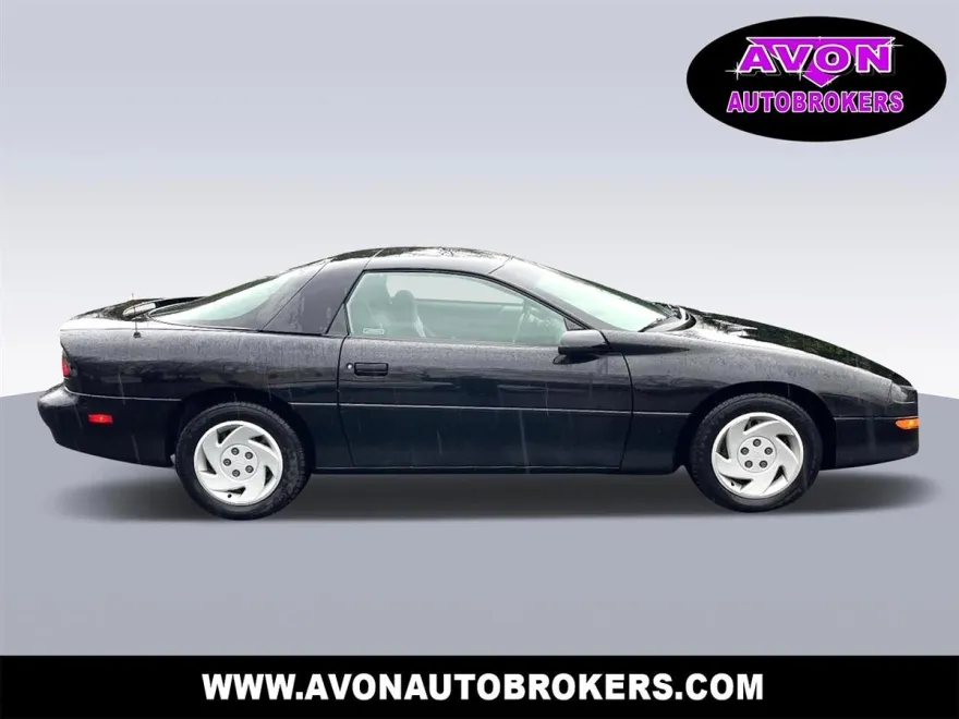 1995 Chevrolet Camaro Coupe photo 1