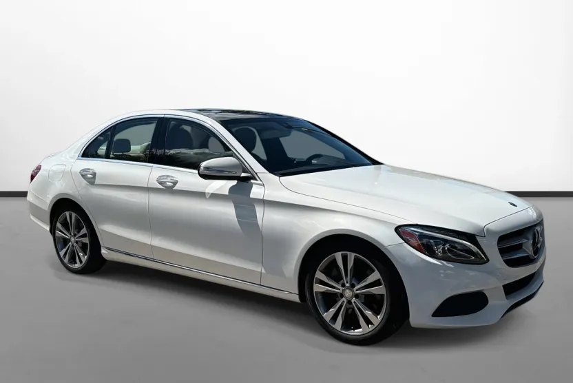 2015 Mercedes Benz C 300 photo 1