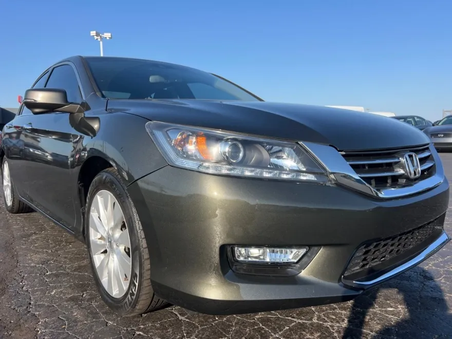 2013 Honda Accord EX-L V6 photo 1