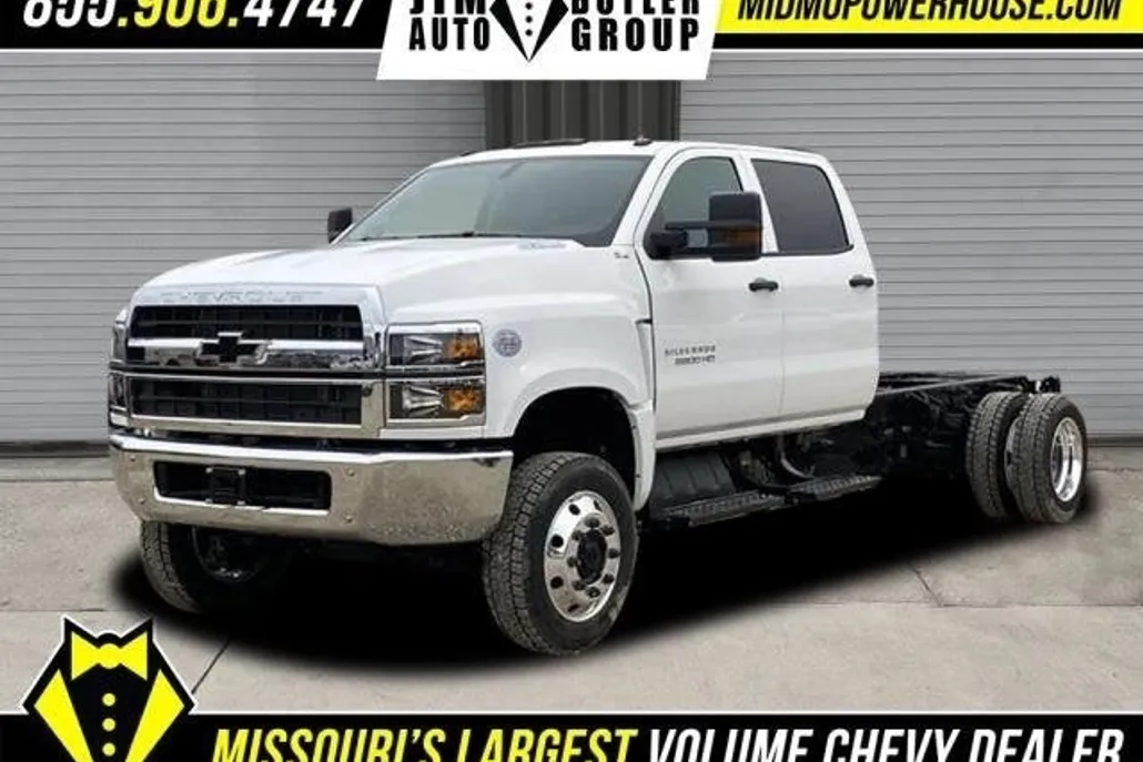 2024 Chevrolet Silverado 5500HD Work Truck photo 1