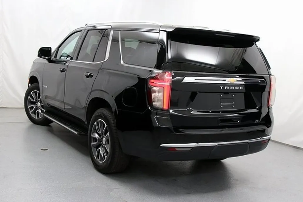 2021 Chevrolet Tahoe LT photo 1