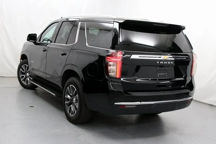 2021 Chevrolet Tahoe LT photo 1