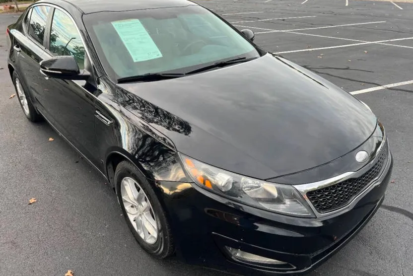 2013 Kia Optima LX photo 1