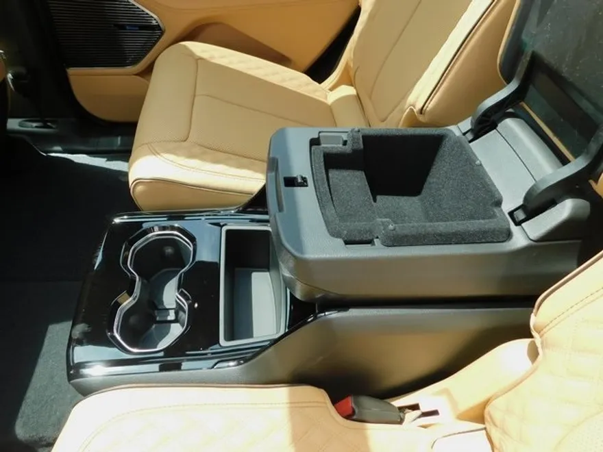 2025 Jeep Grand Cherokee L Summit photo 1