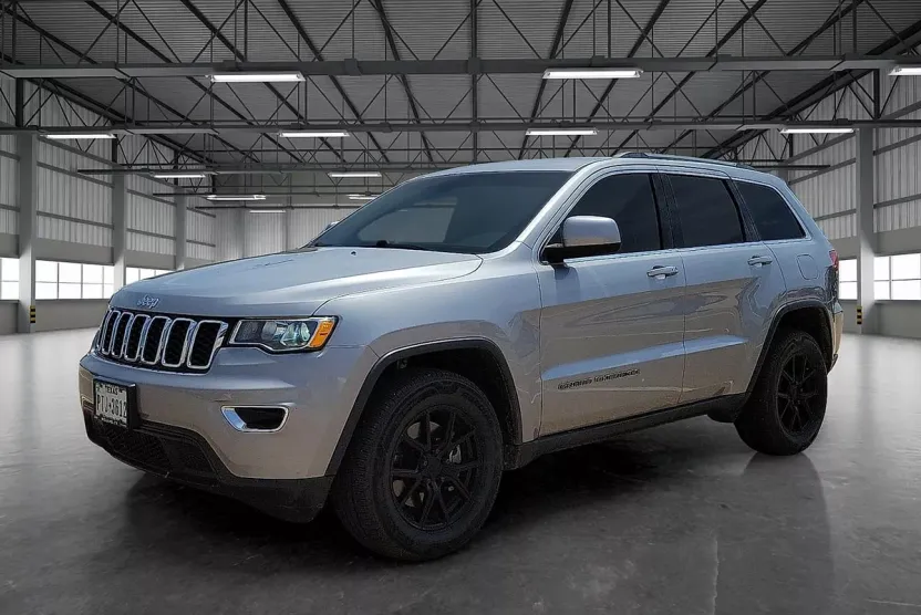 2021 Jeep Grand Cherokee Laredo E photo 1