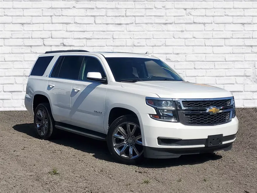 2018 Chevrolet Tahoe LT photo 1