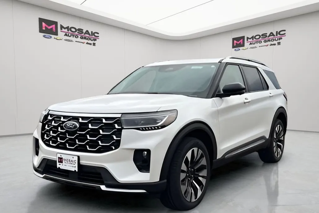 2025 Ford Explorer Platinum photo 1