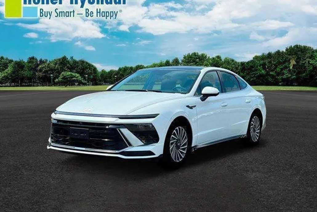 2025 Hyundai Sonata Hybrid Limited photo 1