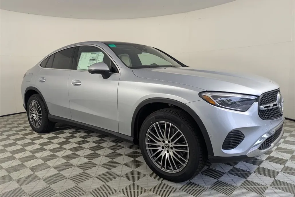 2026 Mercedes Benz GLC 300 4MATIC photo 1