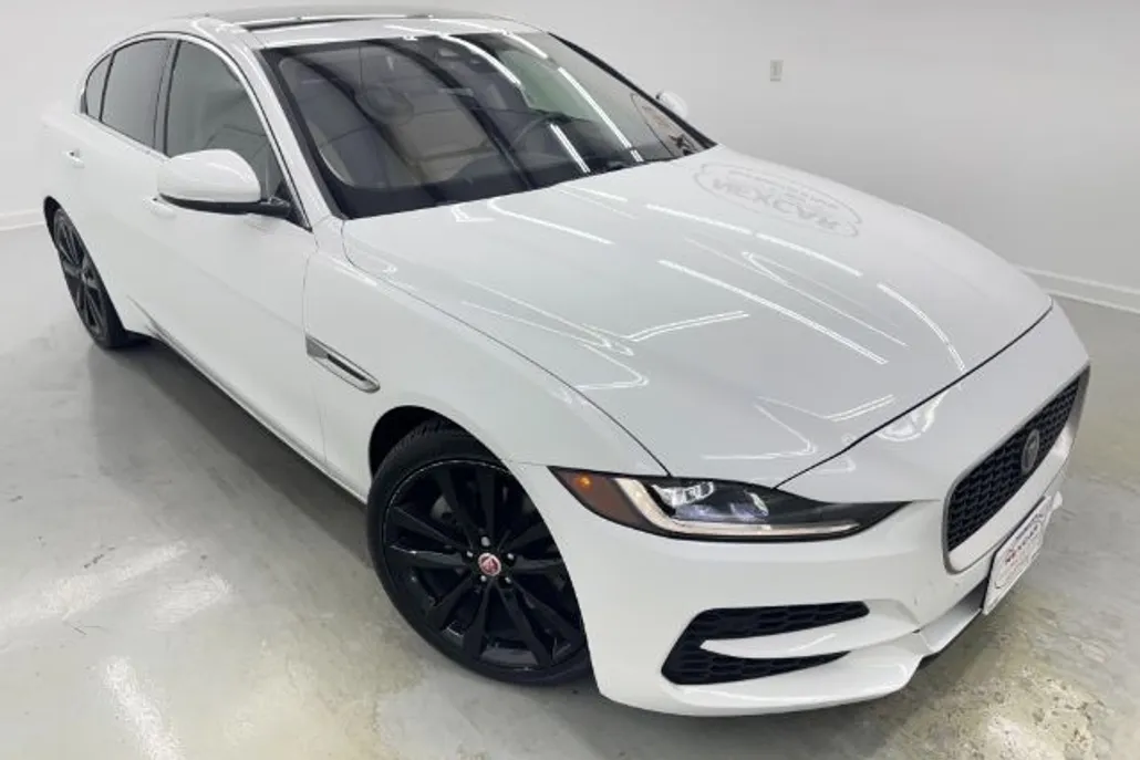 2020 Jaguar XE S photo 1