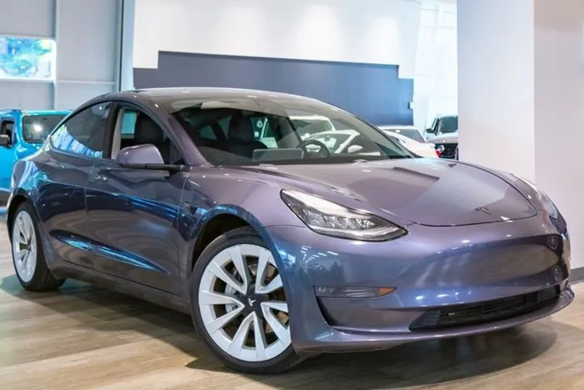 2021 Tesla Model 3 Long Range photo 1