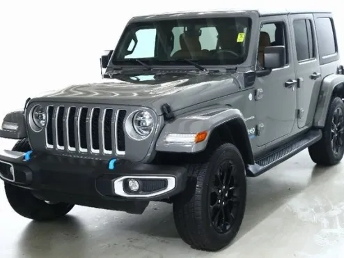 2022 Jeep Wrangler Unlimited Sahara High Altitude 4xe photo 4