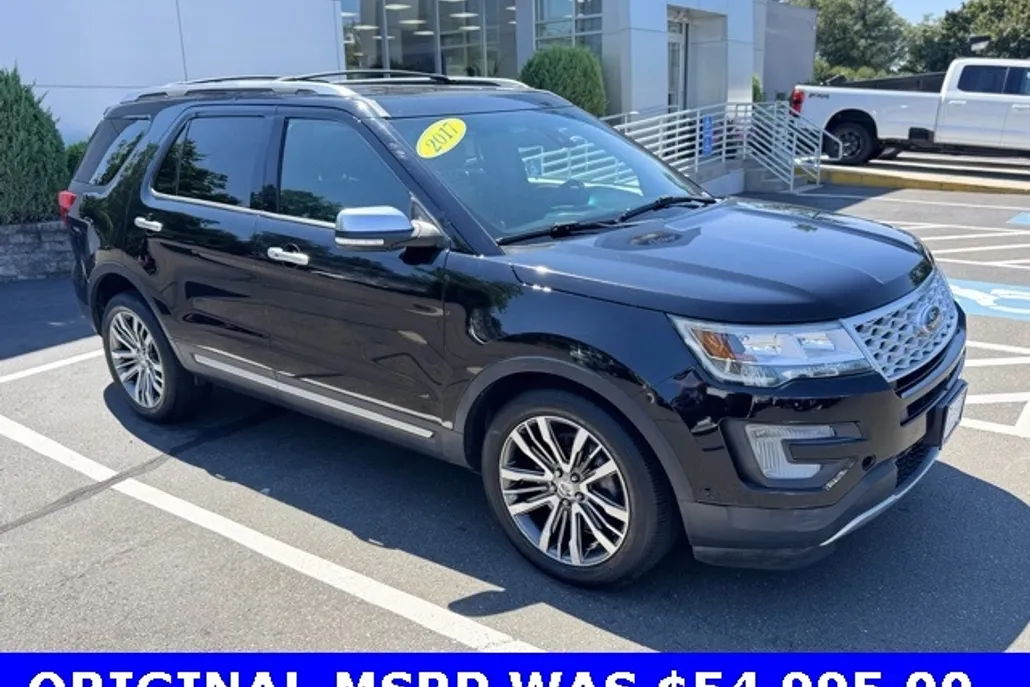 2017 Ford Explorer Platinum photo 1