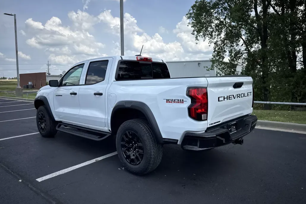 2026 Chevrolet Colorado Trail Boss photo 1