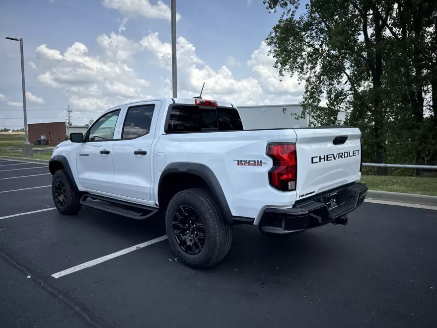 2026 Chevrolet Colorado Trail Boss photo 1