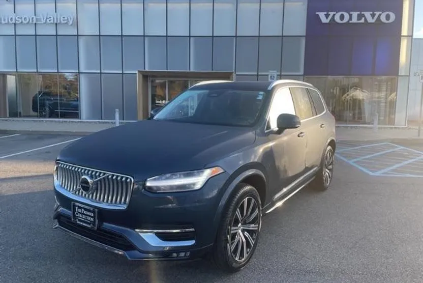 2024 Volvo XC90 B5 Core photo 1