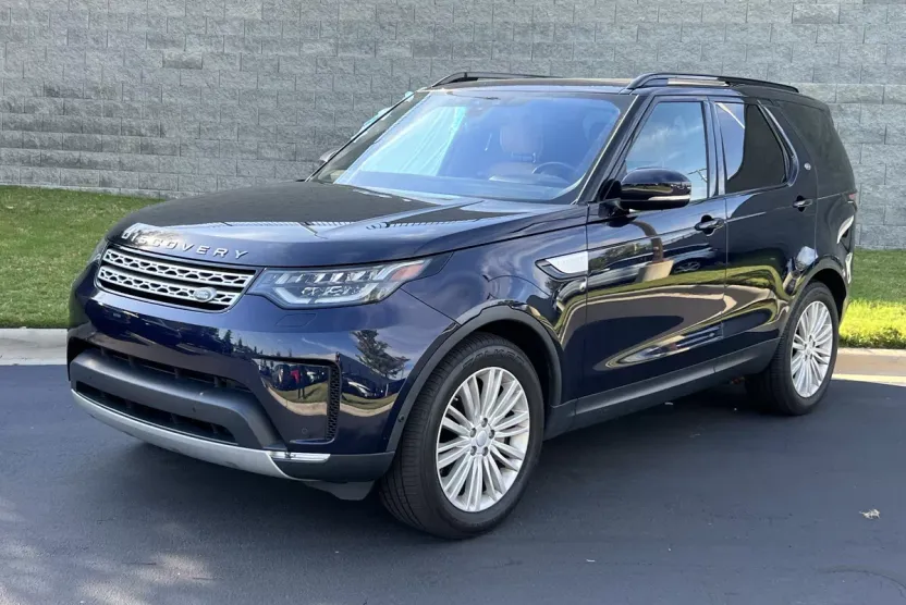 2020 Land Rover Discovery HSE photo 1