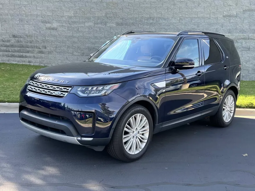 2020 Land Rover Discovery HSE photo 1