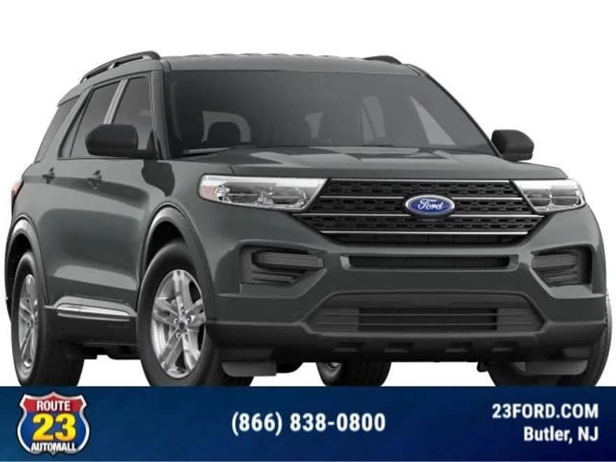 2022 Ford Explorer XLT photo 1