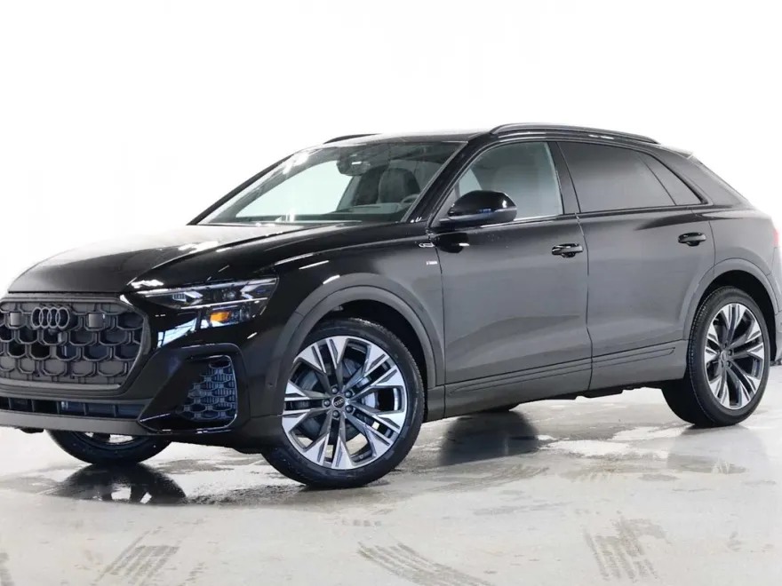 2025 Audi Q8 55 Prestige photo 1