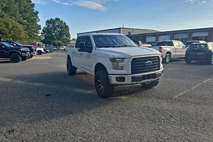 2016 Ford F-150 XLT photo 1