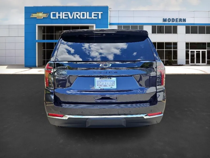 2025 Chevrolet Tahoe LS photo 1