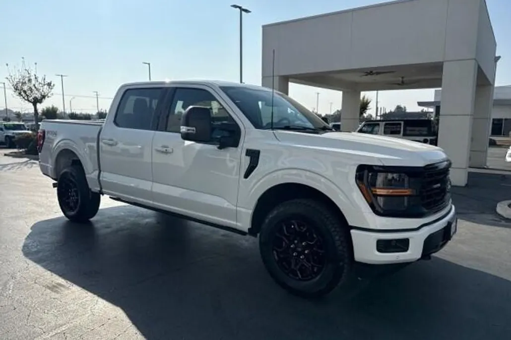2024 Ford F-150 XLT photo 1