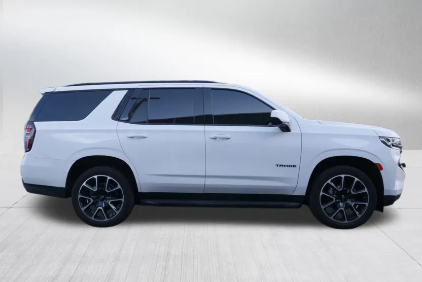 2023 Chevrolet Tahoe RST photo 1