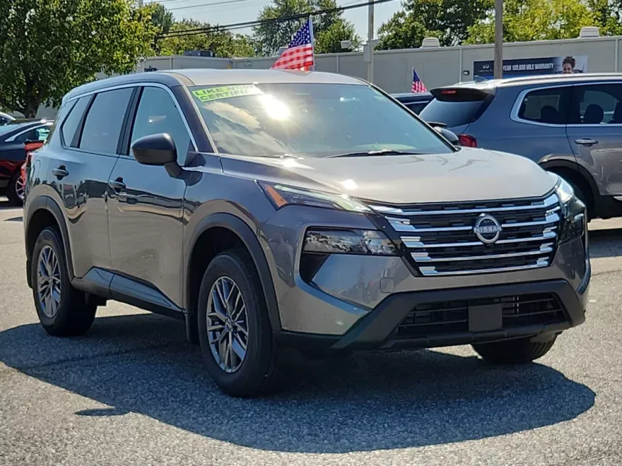 2026 Nissan Rogue S AWD photo 1