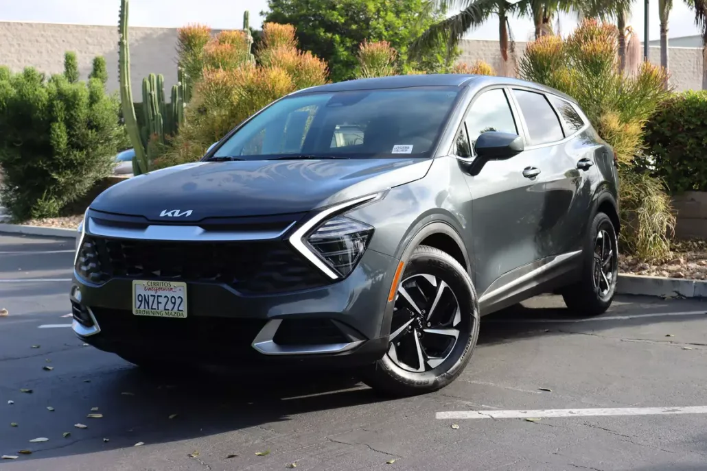 2025 Kia Sportage Hybrid LX photo 1