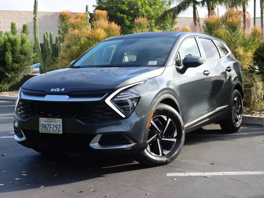 2025 Kia Sportage Hybrid LX photo 1
